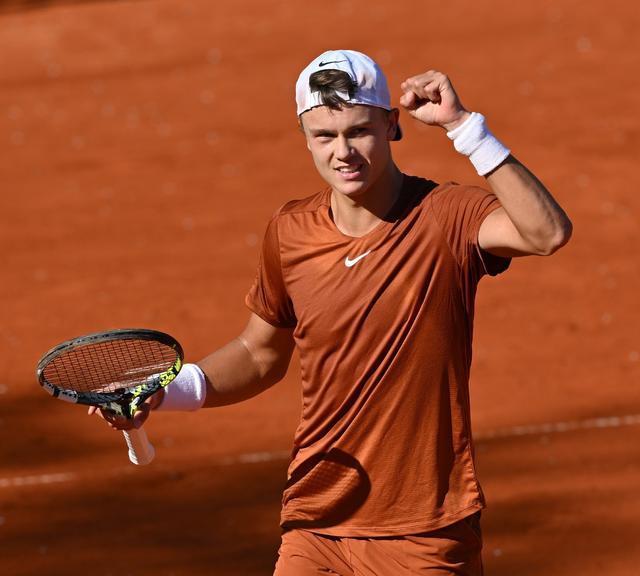 功不仅在于 功不仅在于