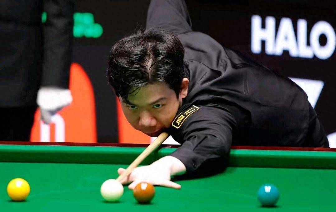 踝有伤让他 踝有伤让他