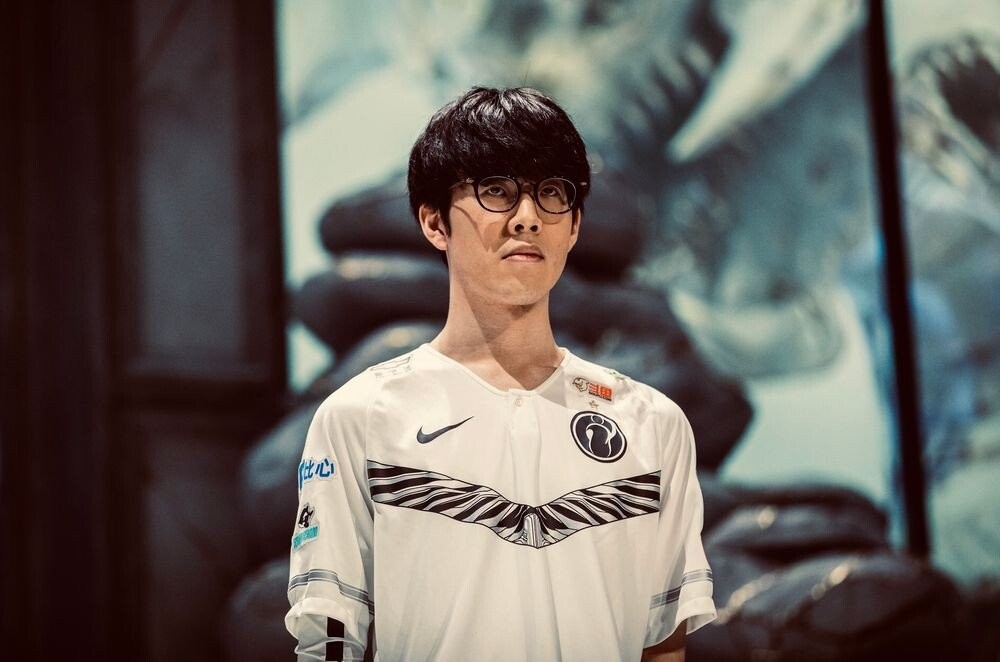 封锁传中通 封锁传中通